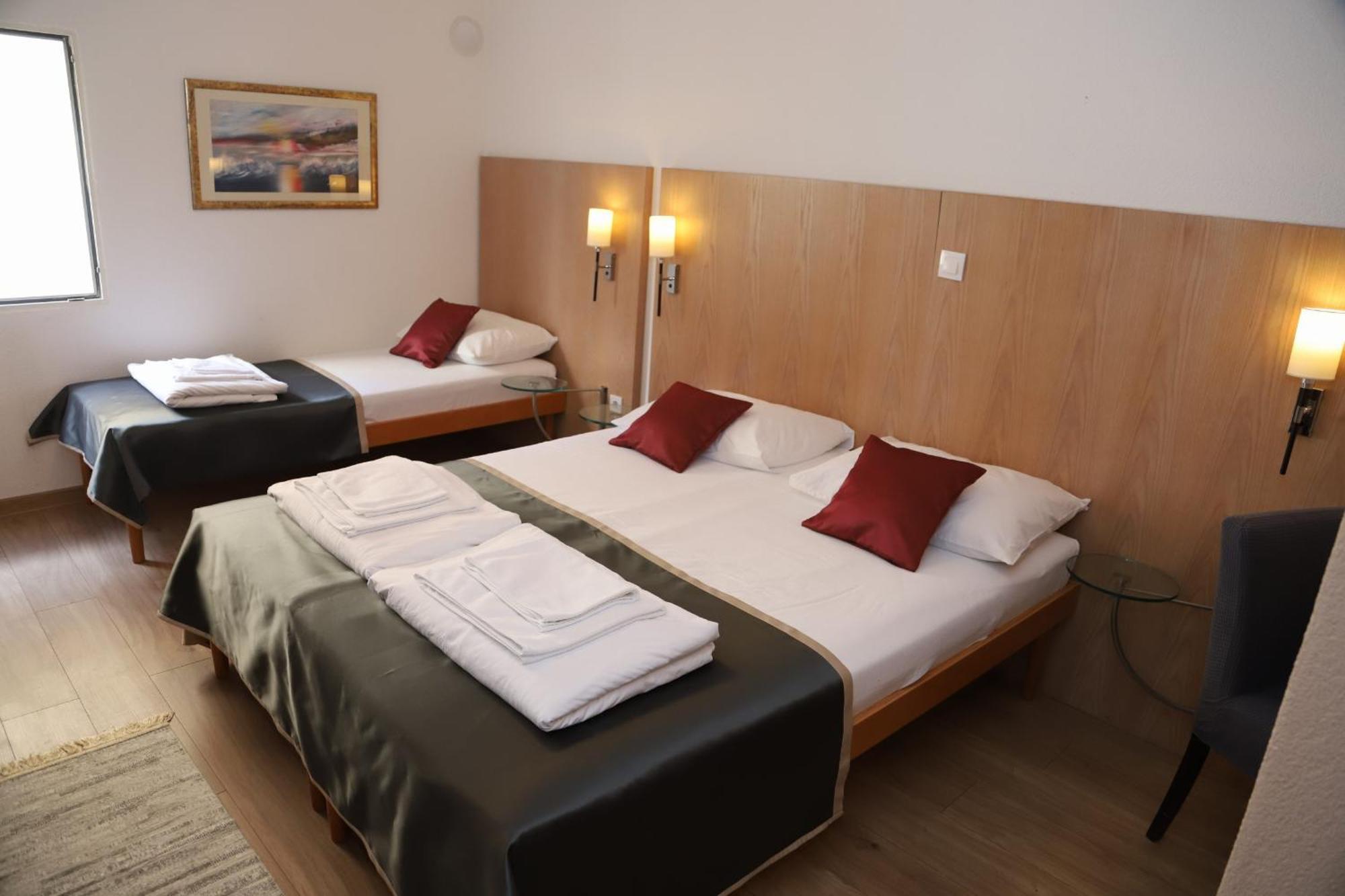 Villa Deny Mostar - With Free Parking Exterior foto