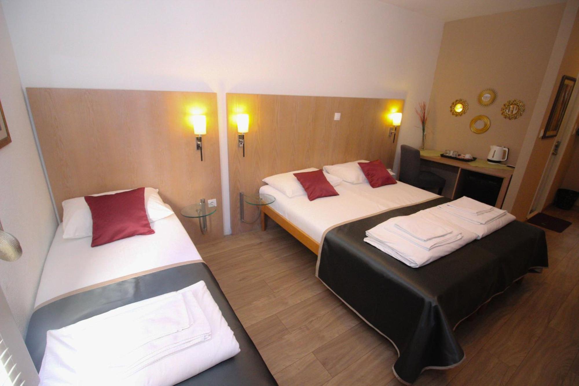 Villa Deny Mostar - With Free Parking Exterior foto